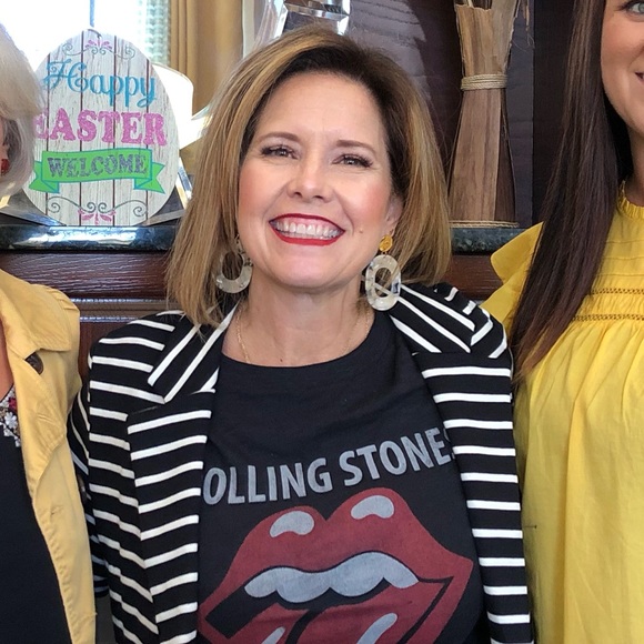 Meet your Posher, Lisa - Picture 4 of 4